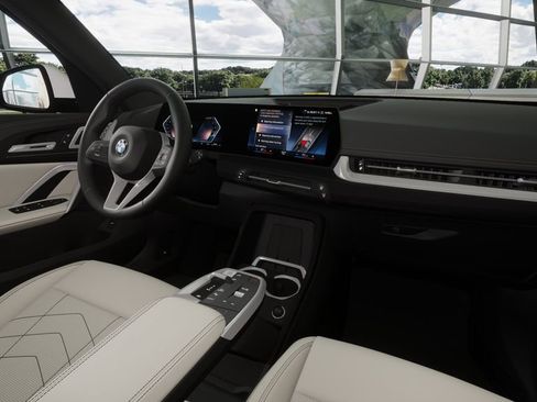 Used 2026 BMW X1 xDrive28i image 38