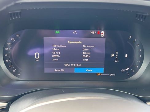 Used 2023 Volvo XC60 B5 Plus AWD/4WD image 27
