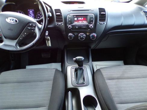 Used 2014 Kia Forte EX image 30