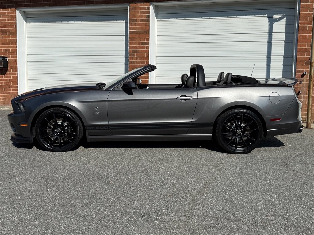 Used 2013 Ford Mustang Shelby GT500 RWD image 20