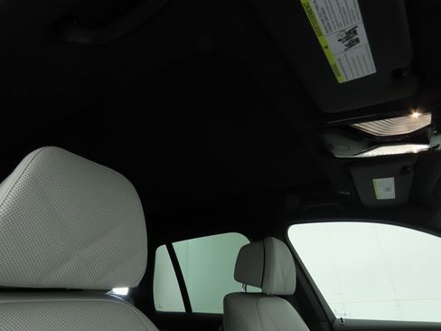 Certified 2026 BMW X5 sDrive40i w/ M Sport Package image 20