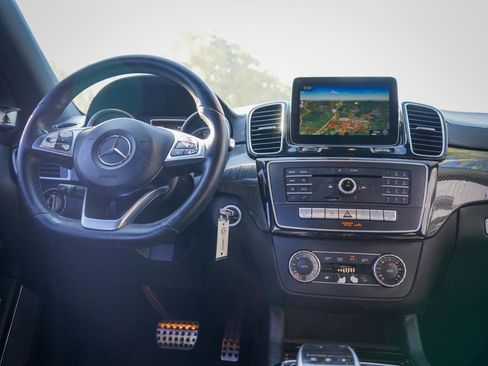 Used 2017 Mercedes-Benz GLE 43 AMG 4MATIC Coupe w/ Premium 3 Package image 10