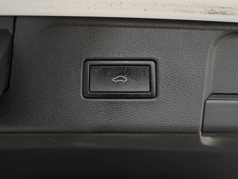 Used 2023 Volkswagen Atlas SE AWD/4WD image 43