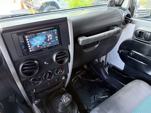 Used 2010 Jeep Wrangler Sport AWD/4WD image 17