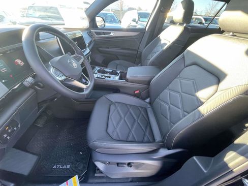 New 2026 Volkswagen Atlas Cross Sport SE image 20