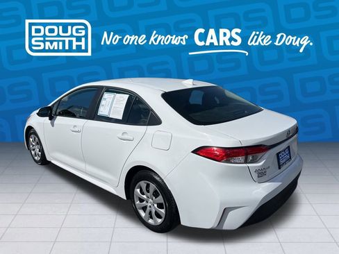 Used 2024 Toyota Corolla LE image 4