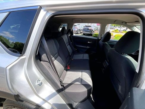 Used 2025 Nissan Rogue SV AWD/4WD image 16