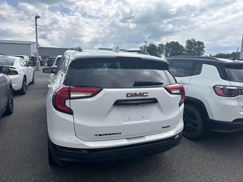 Certified 2023 GMC Terrain SLE w/ Driver Convenience Package AWD/4WD image 7