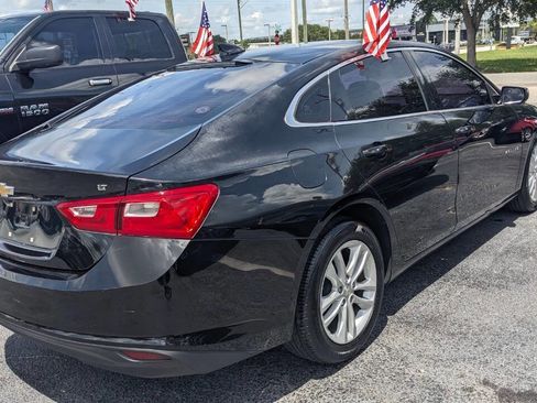Used 2018 Chevrolet Malibu LT image 3