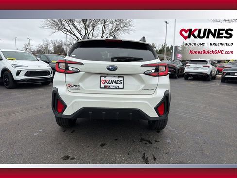Used 2024 Subaru Crosstrek 2.0i Premium image 8