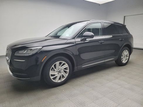 Used 2021 Lincoln Corsair AWD image 2