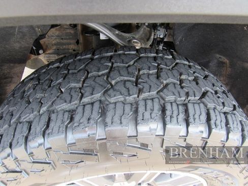 Used 2025 GMC Sierra 1500 AT4 AWD/4WD image 11