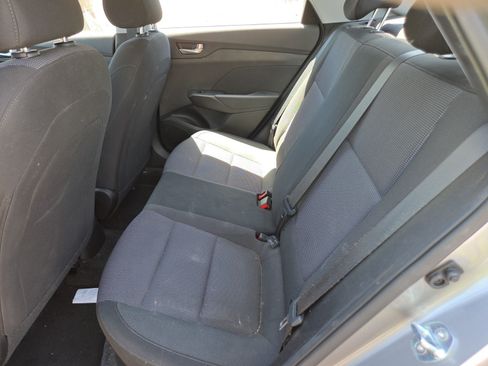 Used 2021 Hyundai Accent SE FWD image 10