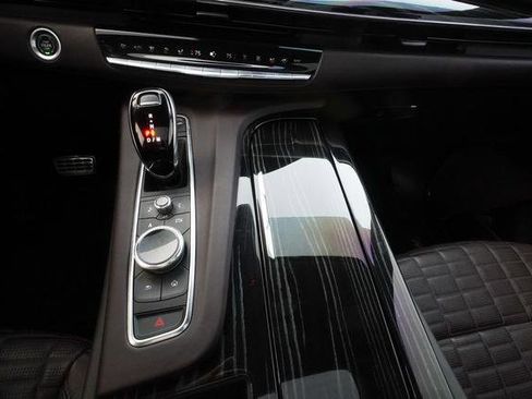 Used 2023 Cadillac Escalade V AWD/4WD image 21
