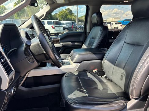 Used 2018 Ford F150 Lariat w/ Equipment Group 502A Luxury AWD/4WD image 12