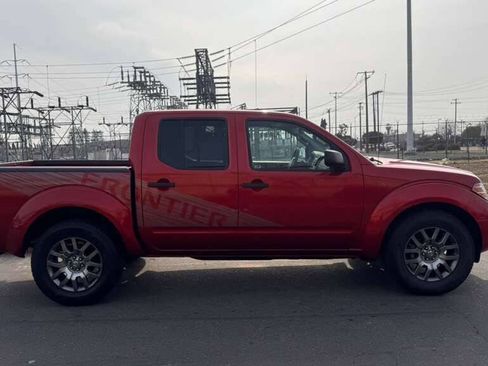 Used 2012 Nissan Frontier SV w/ Sport Appearance Pkg image 6