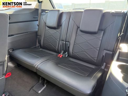 Used 2025 Volkswagen Atlas SE AWD/4WD image 39