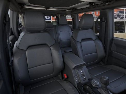 New 2026 Ford Bronco Badlands AWD/4WD image 9