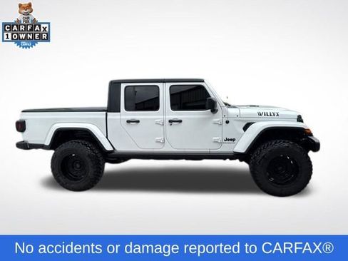 Used 2023 Jeep Gladiator Sport AWD/4WD image 2
