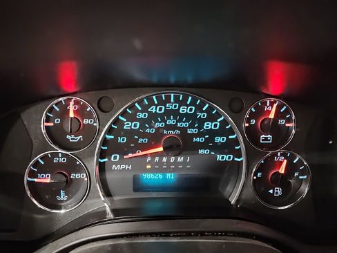 Used 2020 Chevrolet Express 2500 image 9