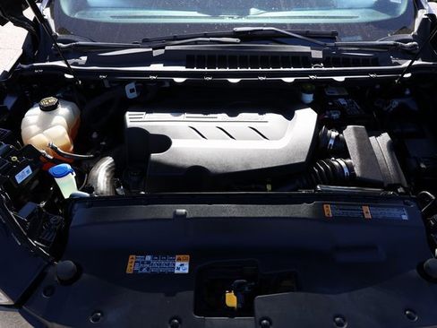 Used 2019 Ford Edge ST image 27