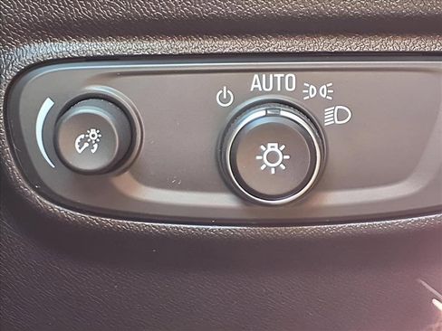 Used 2024 Chevrolet Equinox LT image 21