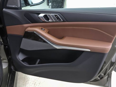 New 2026 BMW X5 xDrive40i w/ M Sport Package image 28