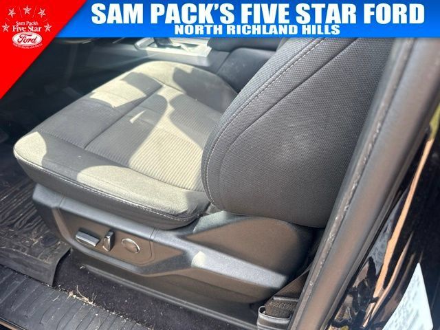 Used 2017 Ford F150 XLT w/ Equipment Group 302A Luxury RWD image 9