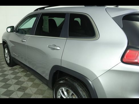 Used 2022 Jeep Cherokee Latitude Lux w/ Sun & Sound Group image 13