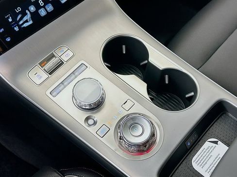 New 2026 Genesis GV70 2.5T Advanced AWD/4WD image 15