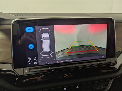 Used 2024 Volkswagen Atlas SE image 10