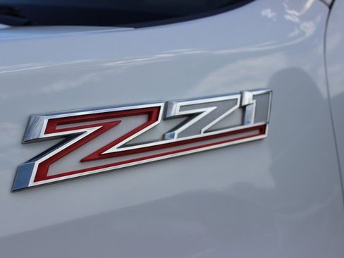 Used 2024 Chevrolet Silverado 2500 LTZ w/ LTZ Convenience Package AWD/4WD image 4