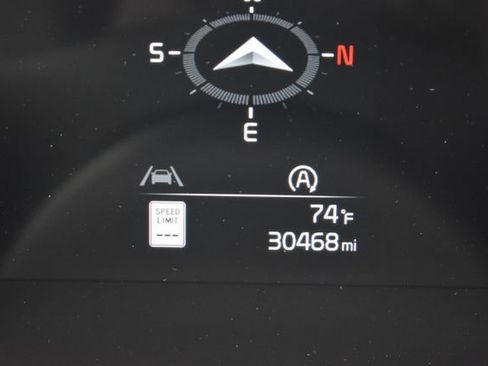 Used 2024 Ford Escape SE FWD image 32