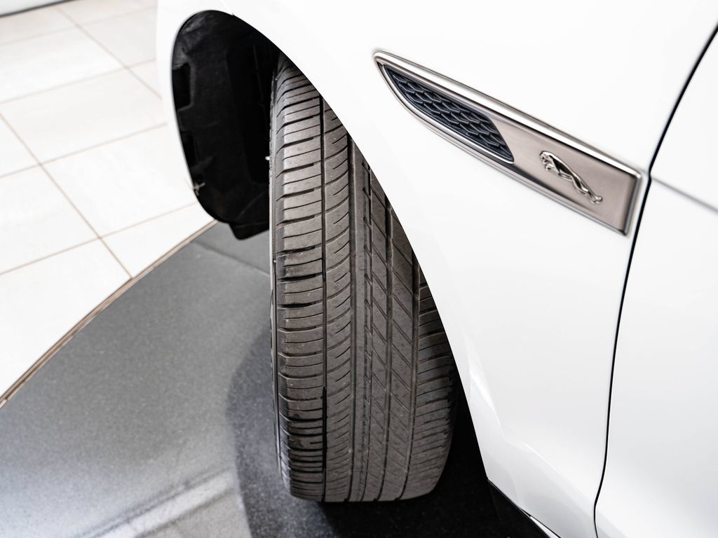 Used 2023 Jaguar F-PACE S AWD/4WD image 47