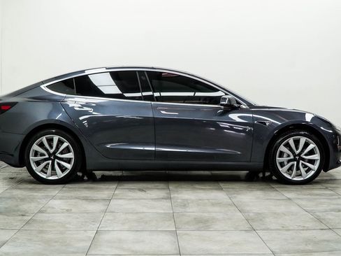 Used 2019 Tesla Model 3 Mid Range image 10