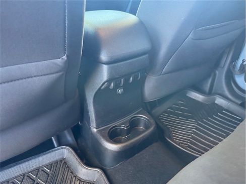 Used 2014 Jeep Wrangler Unlimited Sahara w/ Connectivity Group AWD/4WD image 32