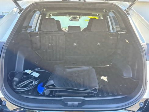 Used 2023 Toyota RAV4 SE w/ Weather & Moonroof Package AWD/4WD image 21