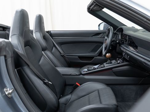 Certified 2026 Porsche 911 Carrera T RWD image 36