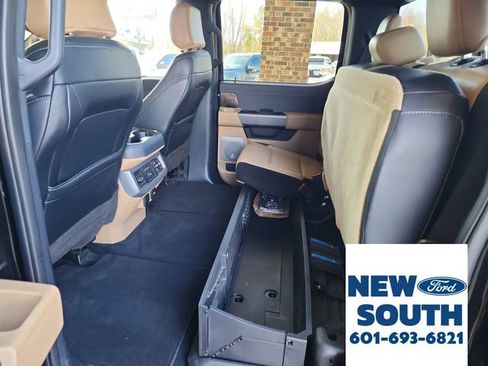 Used 2023 Ford F350 Lariat w/ Chrome Package image 35