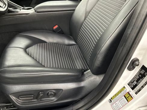 Used 2024 Toyota Camry SE FWD image 7