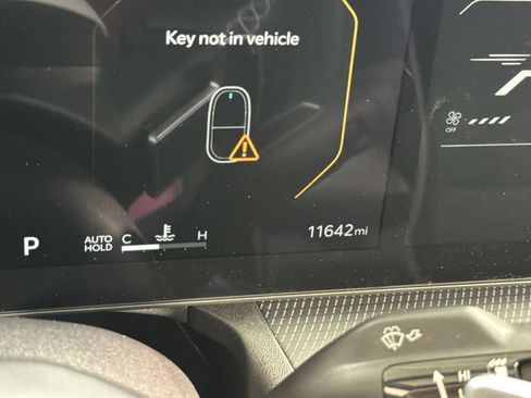 Used 2025 Kia K4 GT-Line FWD image 28