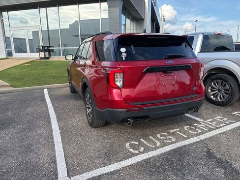 Used 2022 Ford Explorer ST-Line RWD image 13