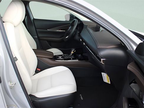 New 2025 MAZDA CX-30 2.5 Turbo w/ Premium Package image 28
