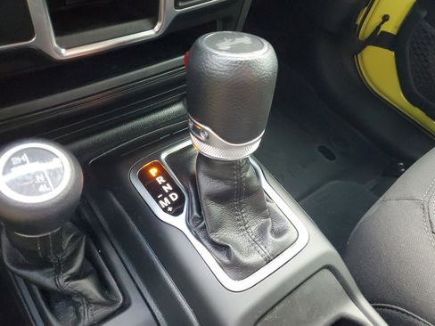 Used 2023 Jeep Wrangler Sport image 37