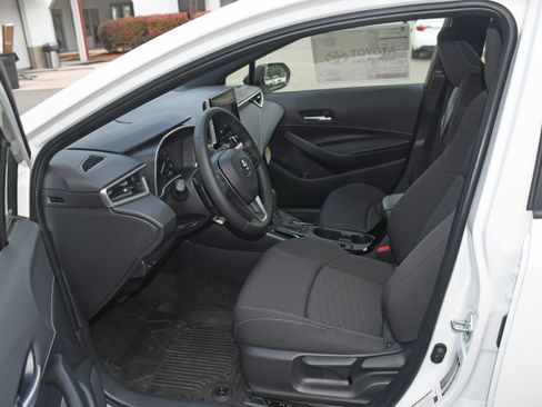 New 2026 Toyota Corolla SE image 3