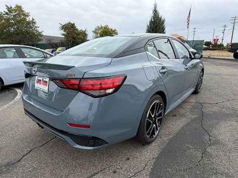New 2025 Nissan Sentra SR image 4