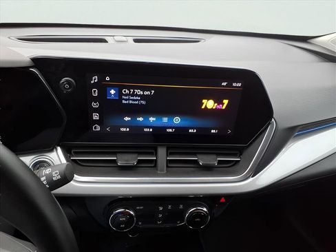 Certified 2024 Chevrolet Trax LT w/ Driver Confidence Package image 14