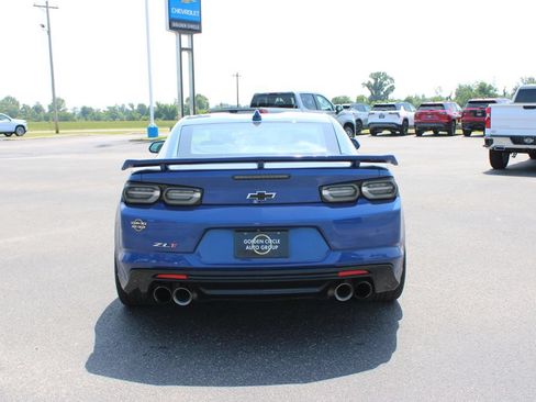 Used 2022 Chevrolet Camaro ZL1 RWD image 8