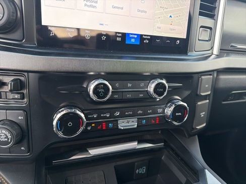 Used 2024 Ford F350 Platinum w/ Tremor Off-Road Package AWD/4WD image 22