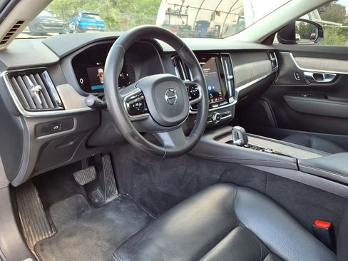 Used 2023 Volvo S90 B6 Plus AWD/4WD image 22